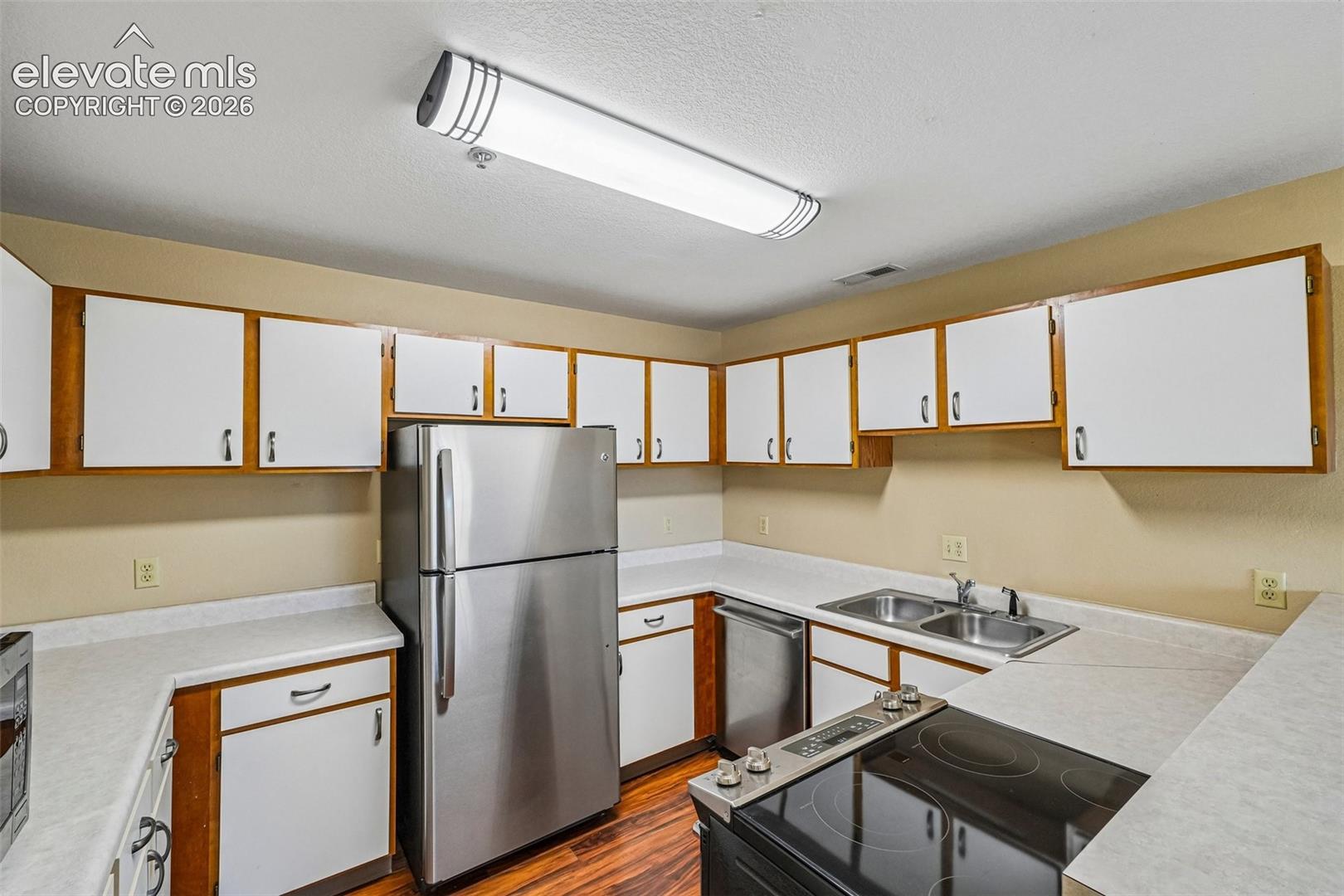 Kitchen with stainless appliances 