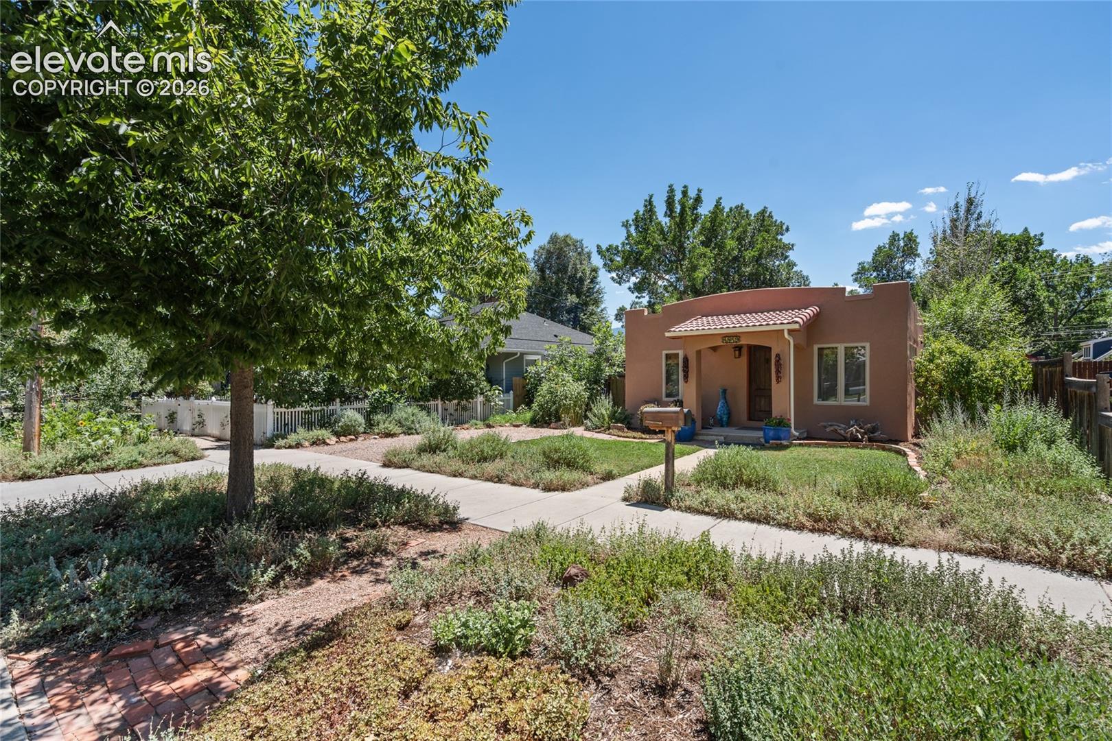 1819 Pikes Peak Ave, Colorado Springs, CO 80904