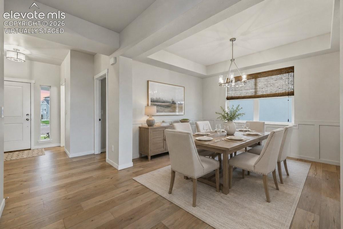 virtually staged dining