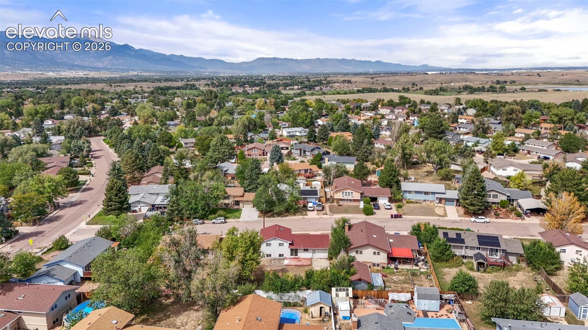 Photo 6 of 6926 Millbrook Circle, Colorado Springs