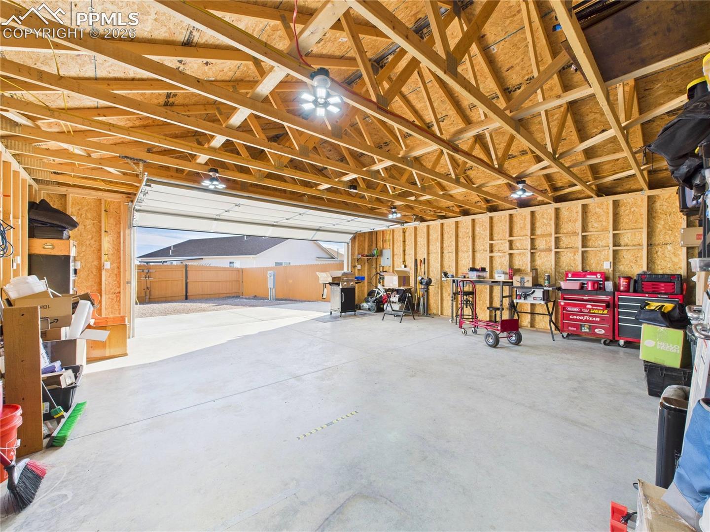 Photo 32 of 4822 W Isabella Drive, Colorado City