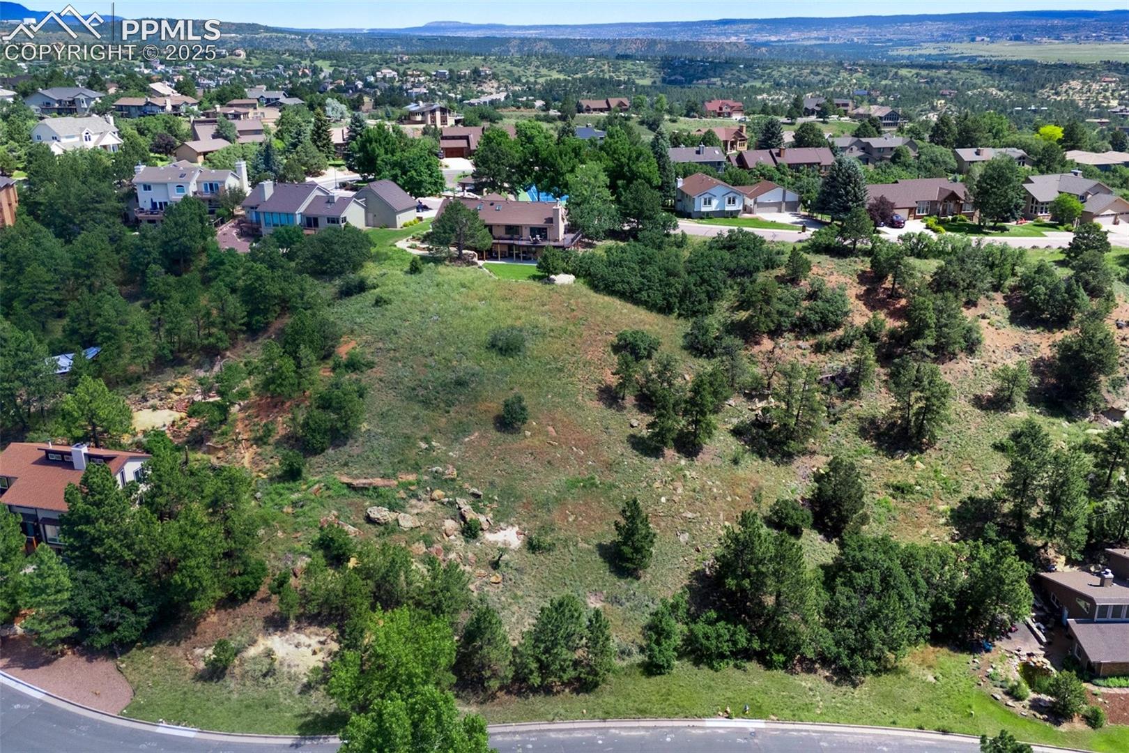 Photo 12 of 7137 Oak Valley Drive, Colorado Springs