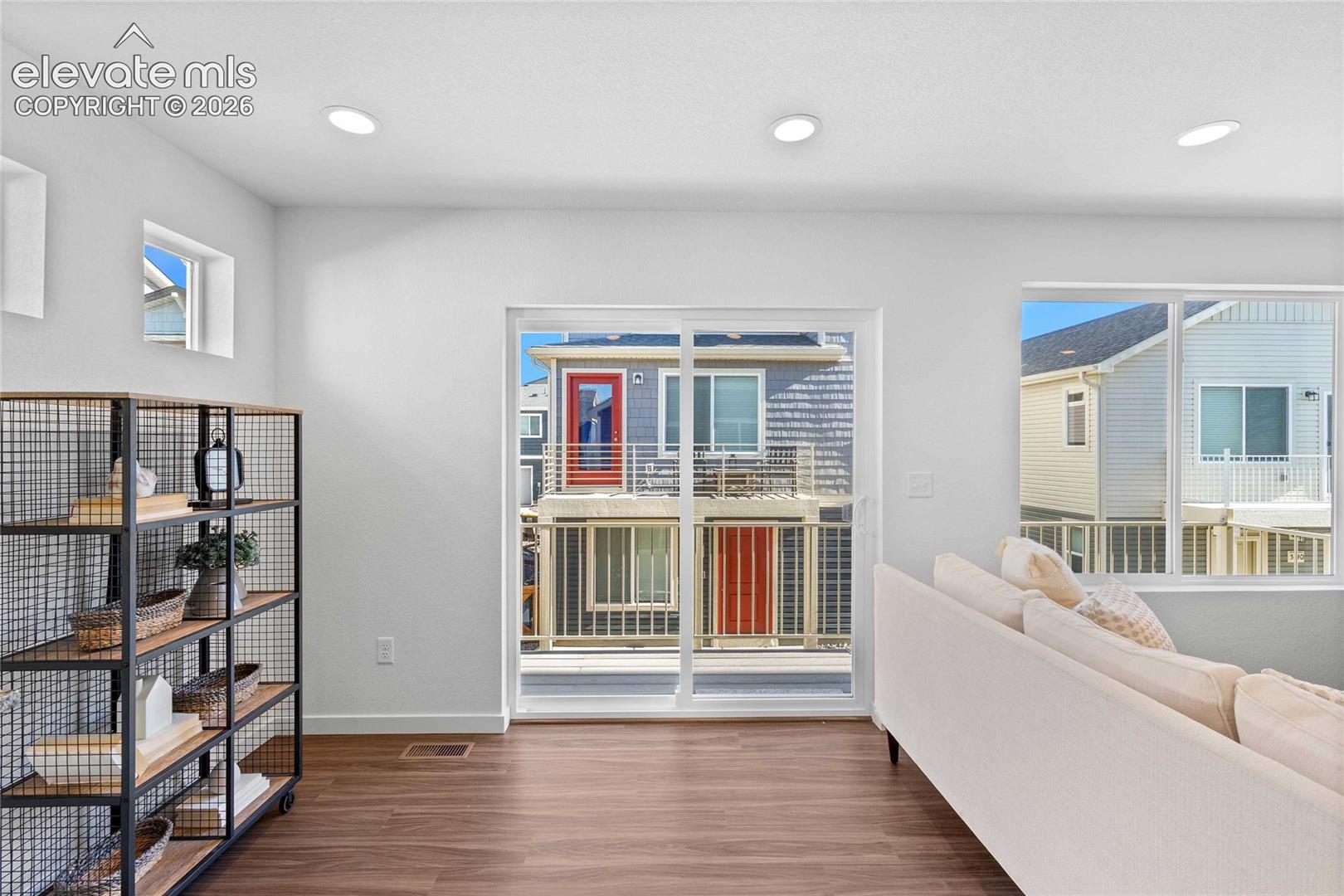 *photos of a model home*
