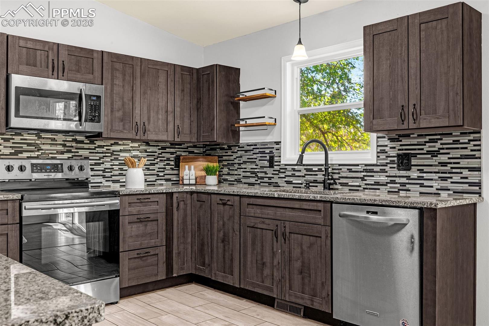 Photo 13 of 1565 Piros Drive, Colorado Springs