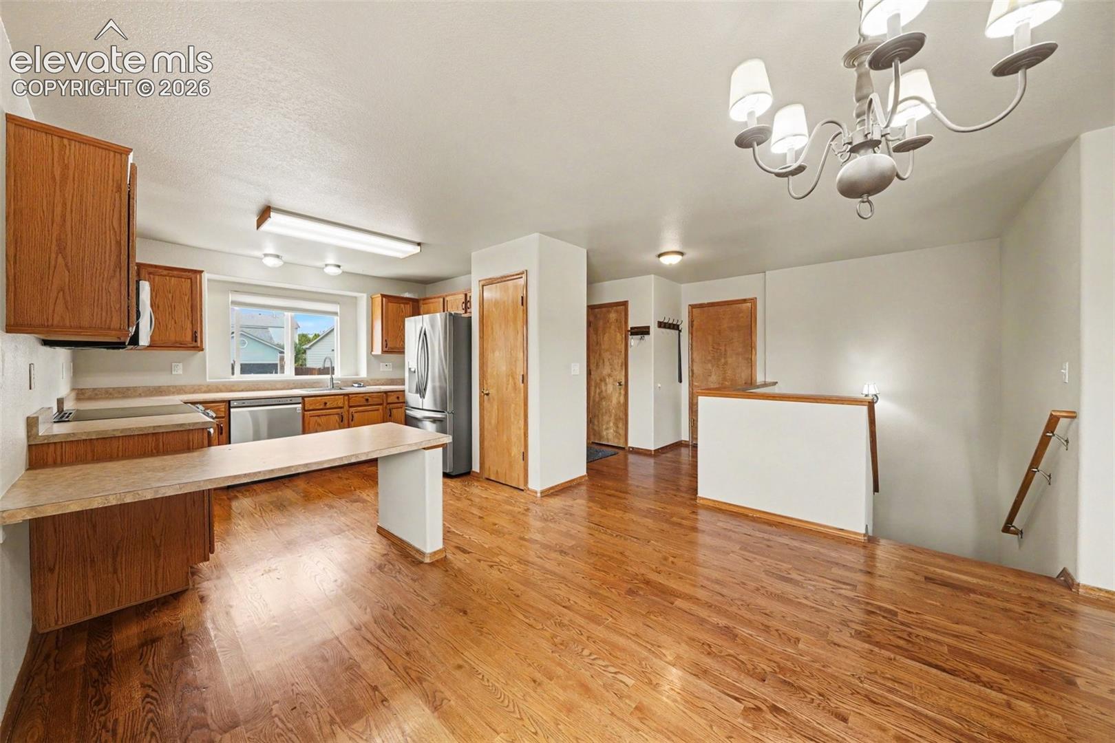 Photo 8 of 4321 Crow Creek Drive, Colorado Springs