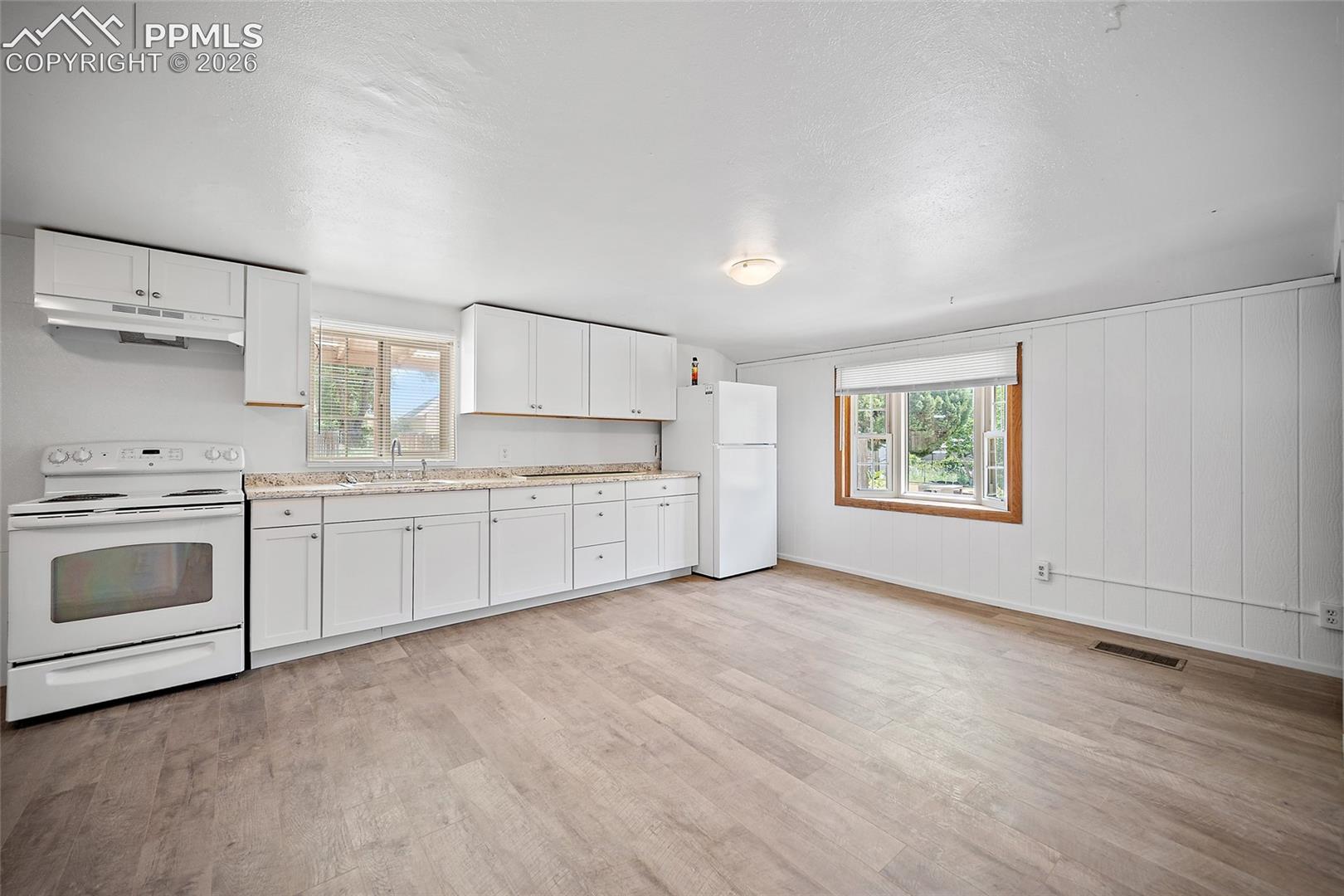Photo 16 of 2920 Cheyenne Avenue, Pueblo