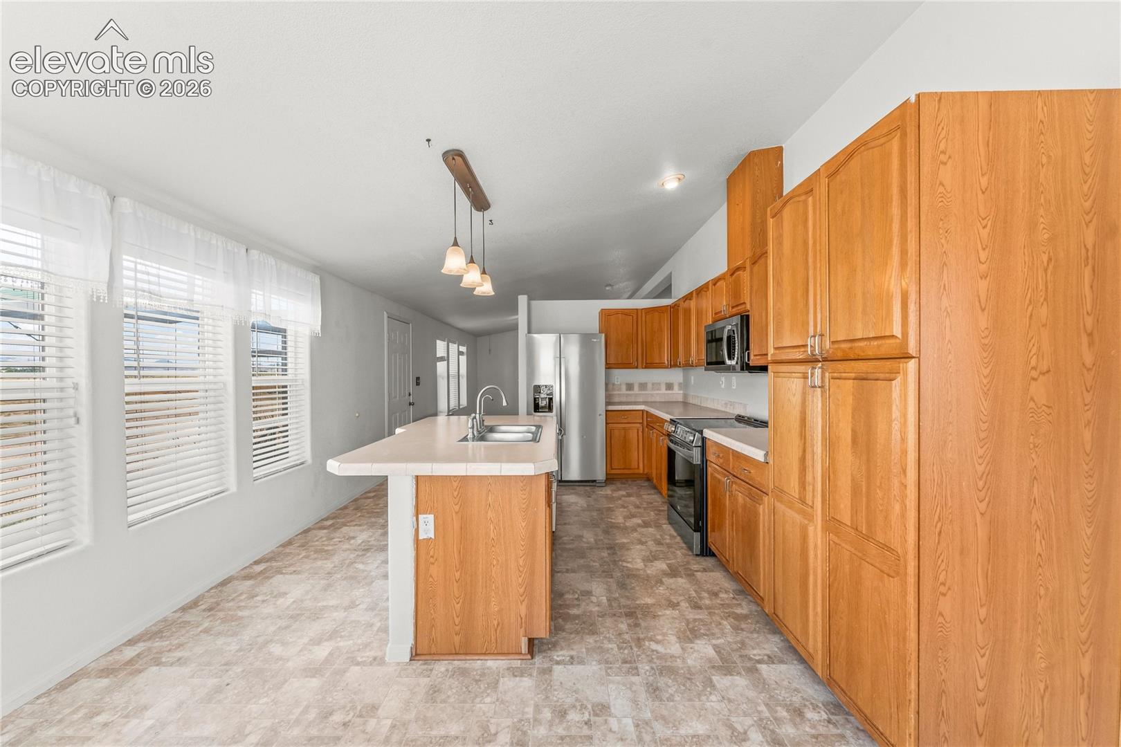 Photo 9 of 2103 E County Road 2, Monte Vista