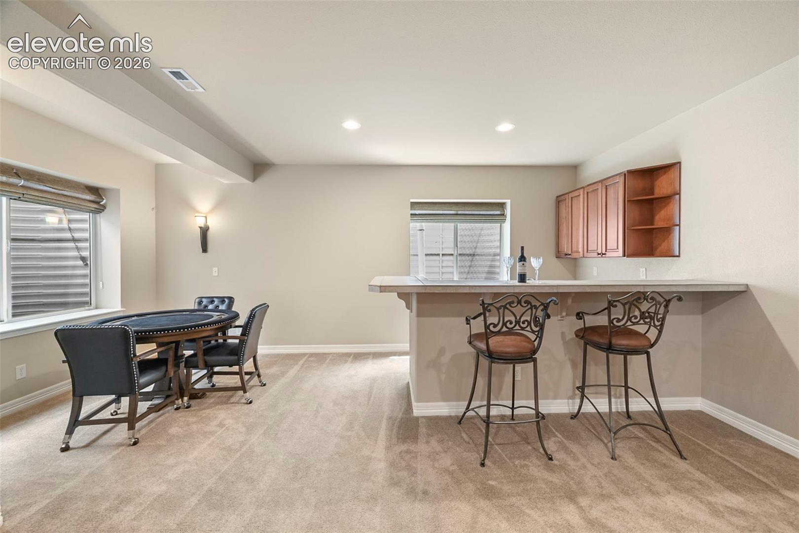 Wet bar area