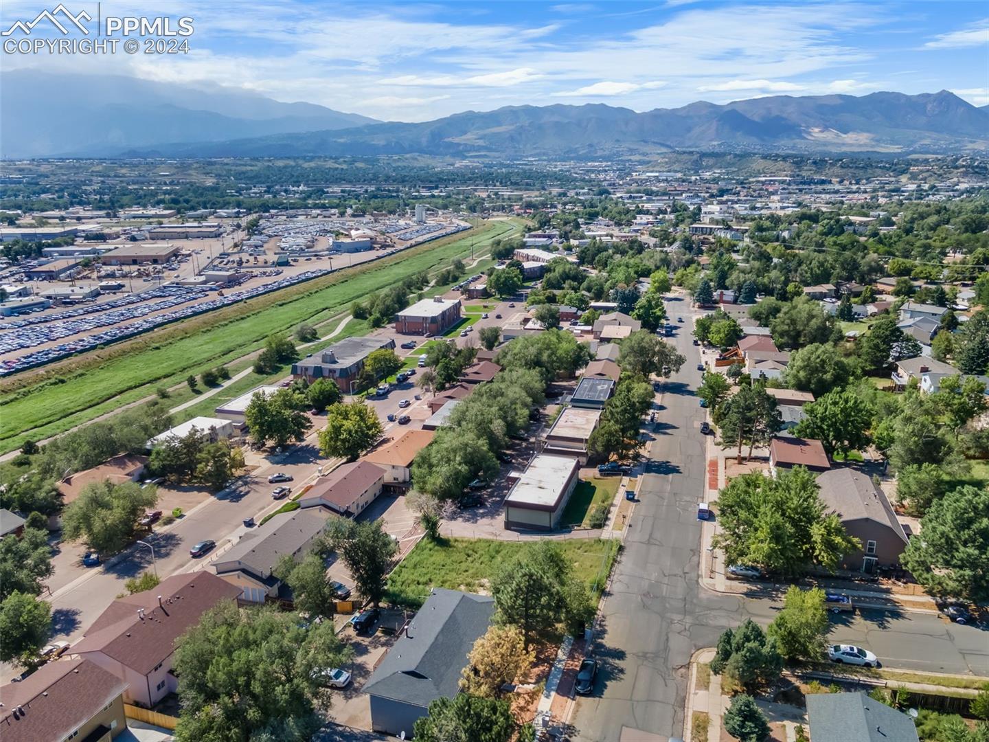 Photo 8 of 1085 Magnolia Street, Colorado Springs