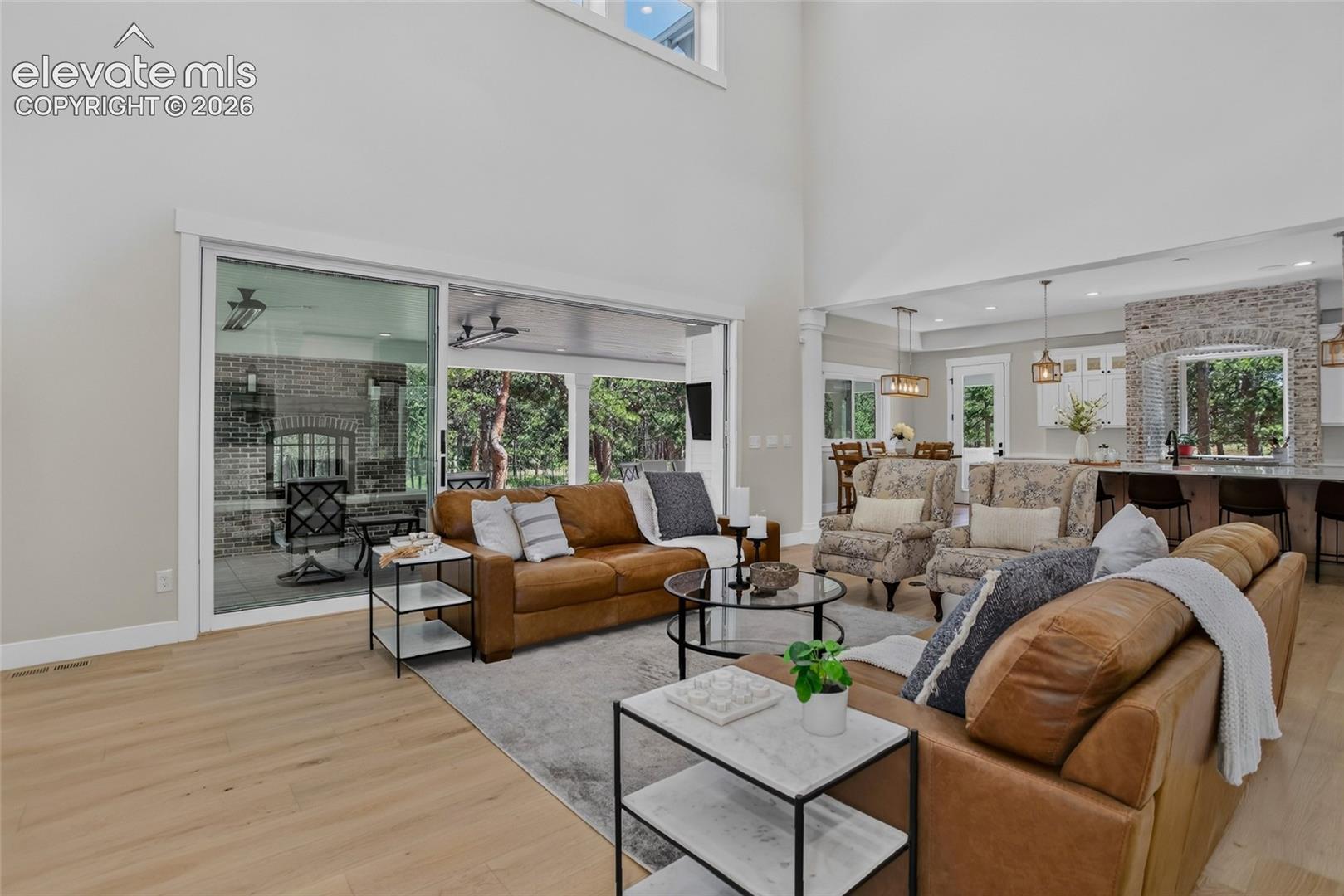 Bright open concept w/ abundant natural lighting