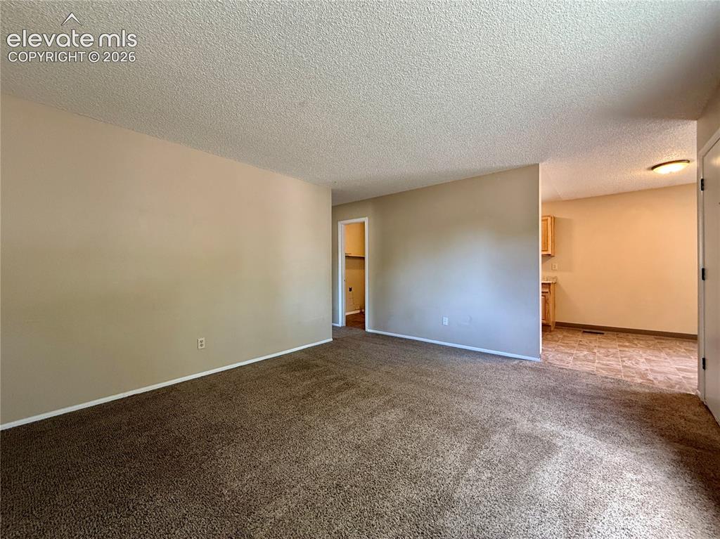 1854 Saratoga Dr, Colorado Springs, CO 80910