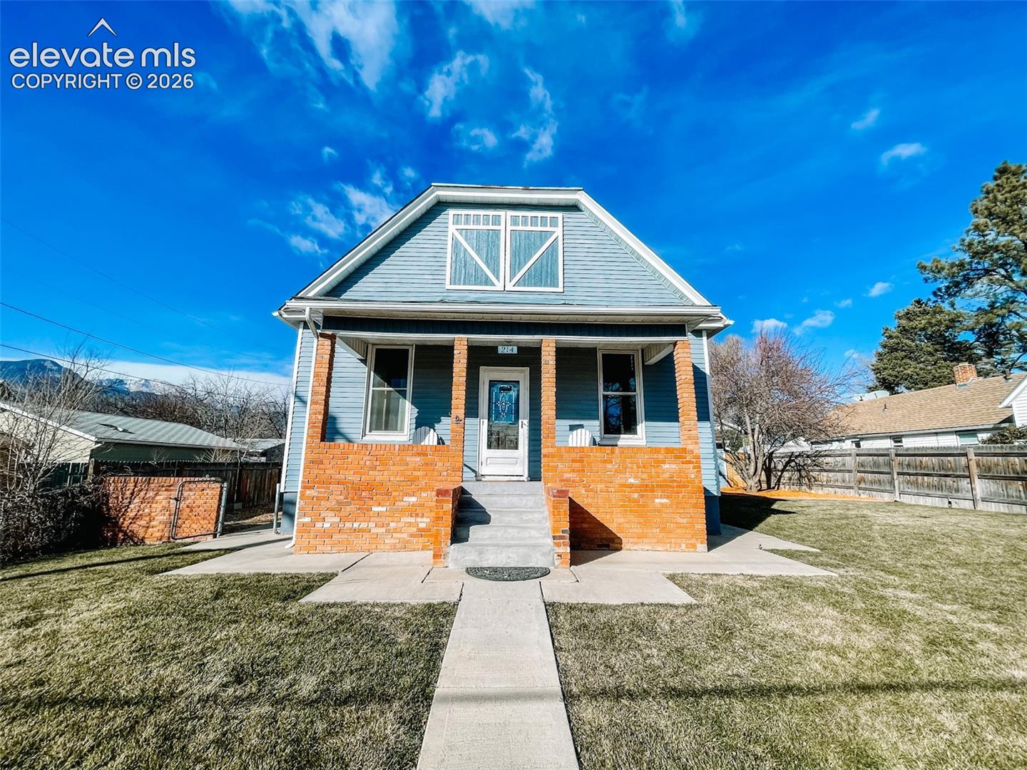 214 20th St, Colorado Springs, CO 80904