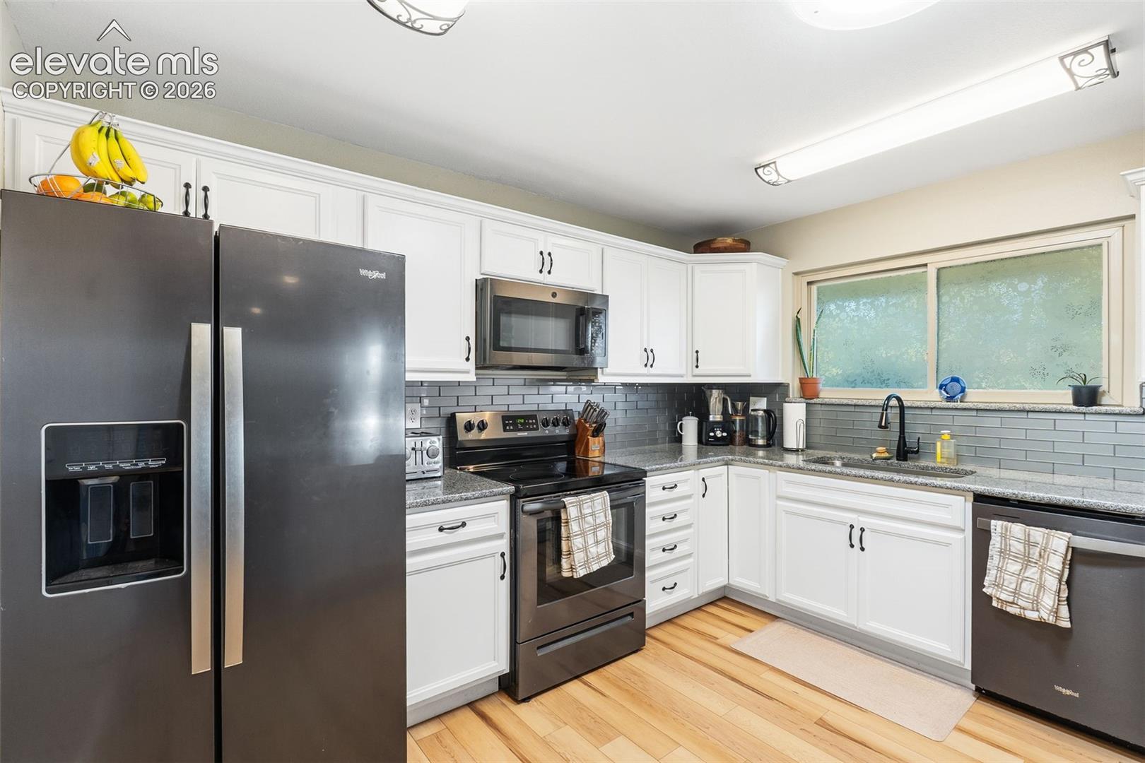 Photo 13 of 420 Allegheny Drive, Colorado Springs