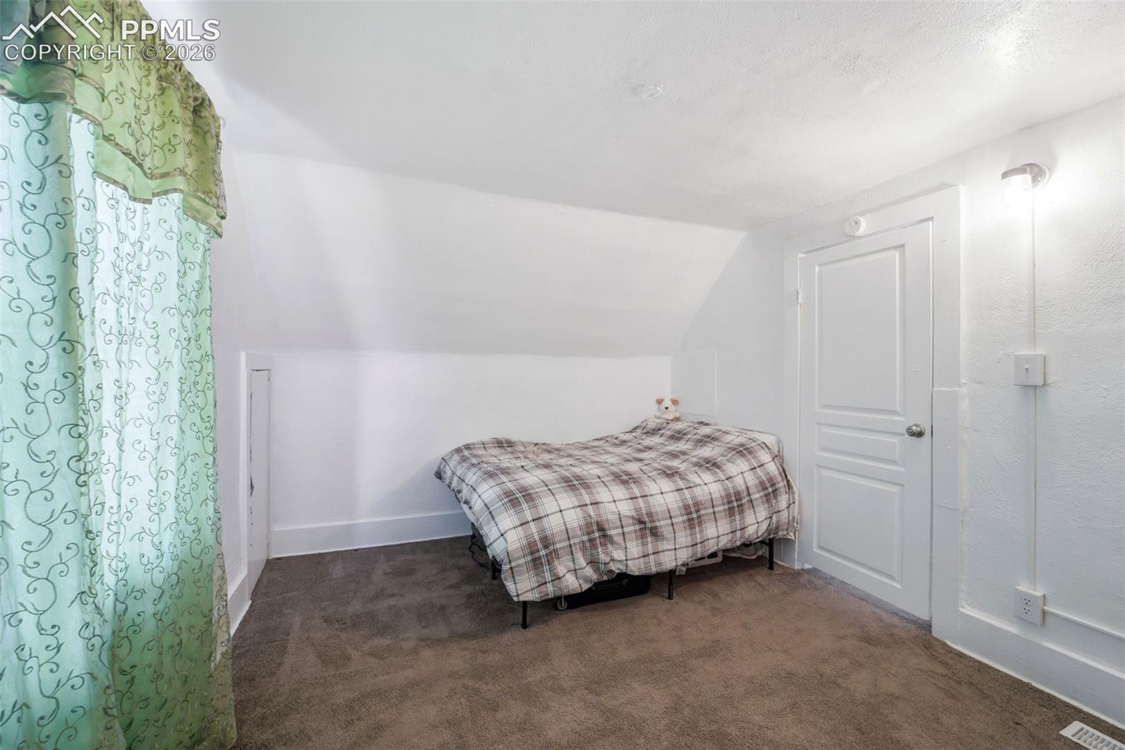 112 Gale Ave, Pueblo, CO 81004