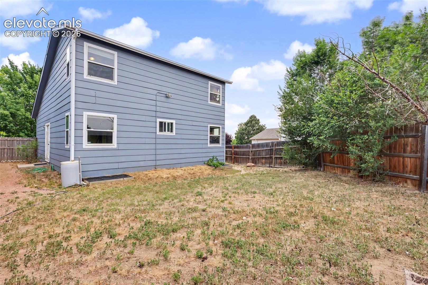 4520 Hollyridge Dr, Colorado Springs, CO 80916
