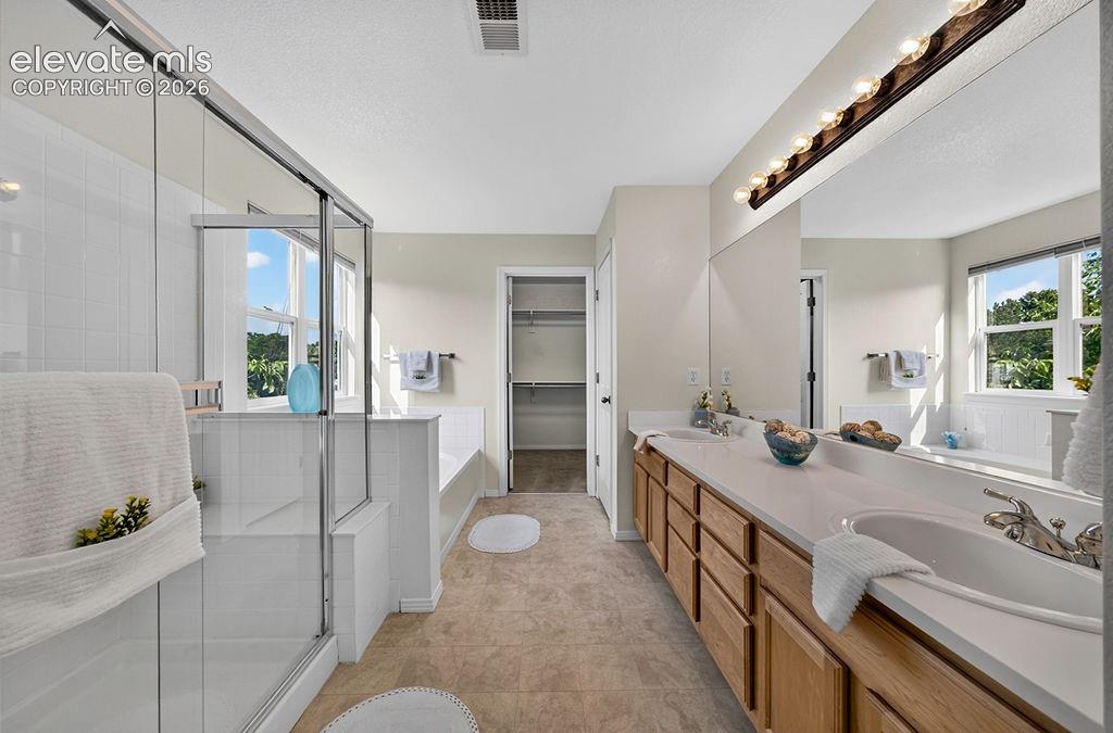 Upper level primary bathroom