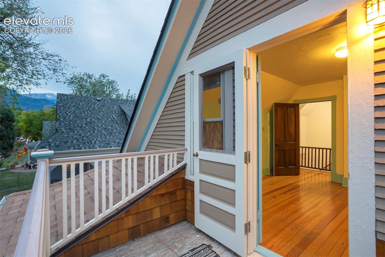 Alternate view of balcony space