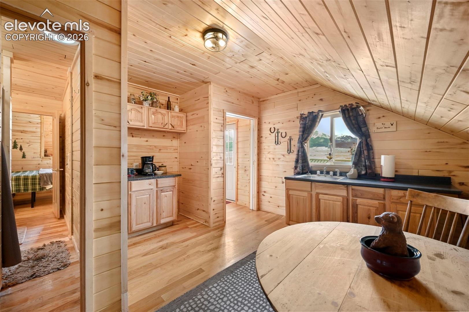 29 Howe Rd, Westcliffe, CO 81252