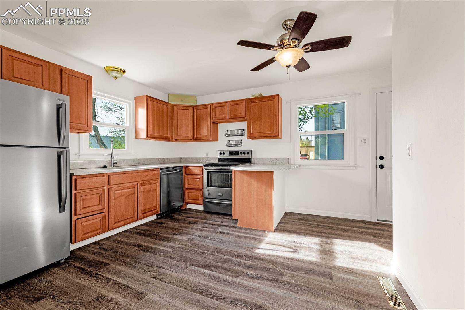 2736 Ben Ct, Colorado Springs, CO 80909