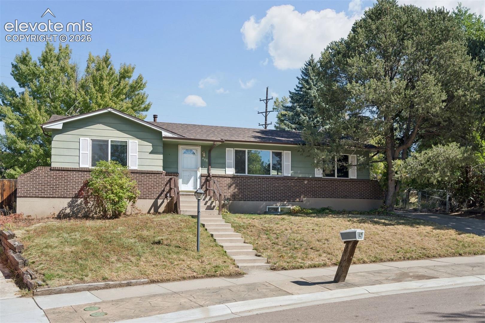 Photo 31 of 408 Elmwood Drive, Colorado Springs