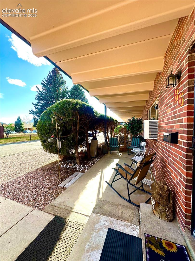 434 Valley Hi Cir #B6, Colorado Springs, CO 80910