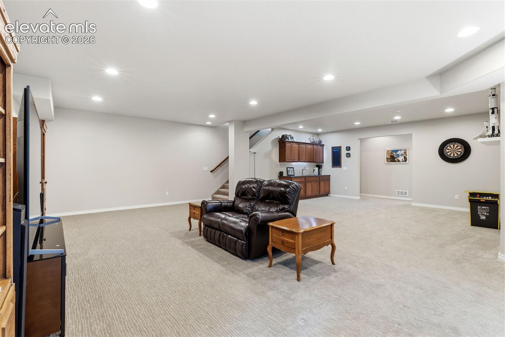 Large rec room area in the basement