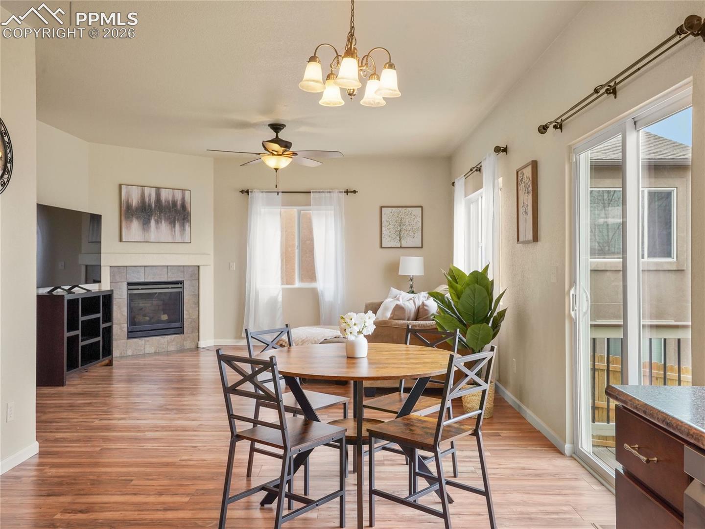 5978 Cumbre Vista Way, Colorado Springs, CO 80924