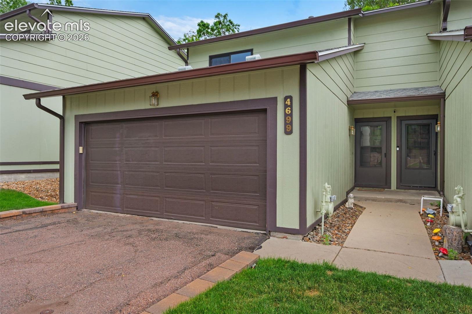 4699 Barnes Rd, Colorado Springs, CO 80917