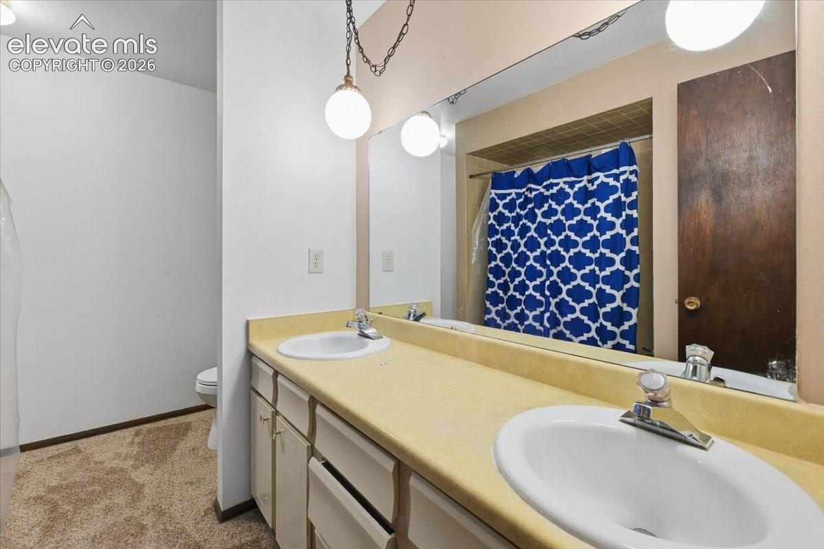 Unit 726 - Hall Bathroom