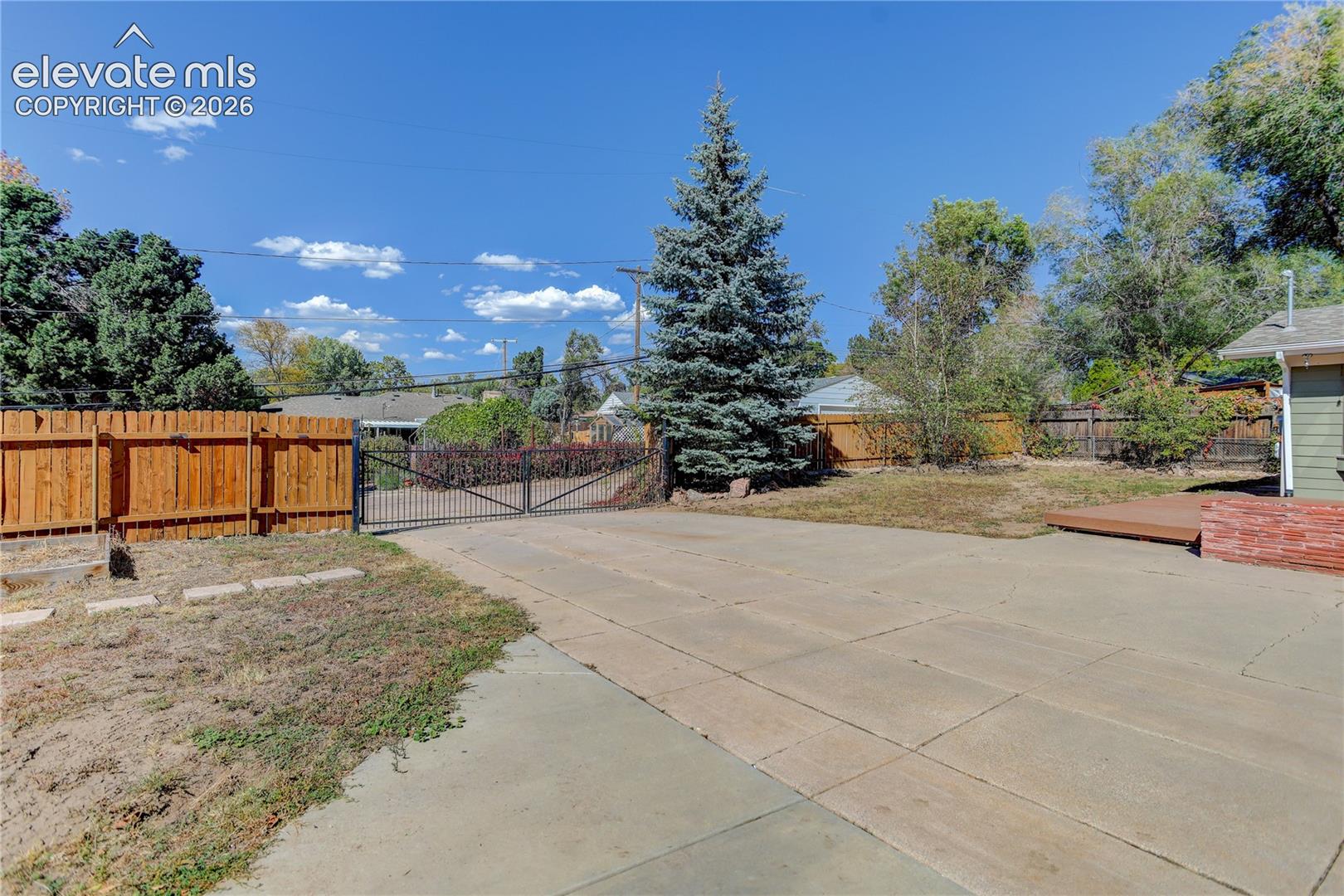 Spacious driveway for RV parking