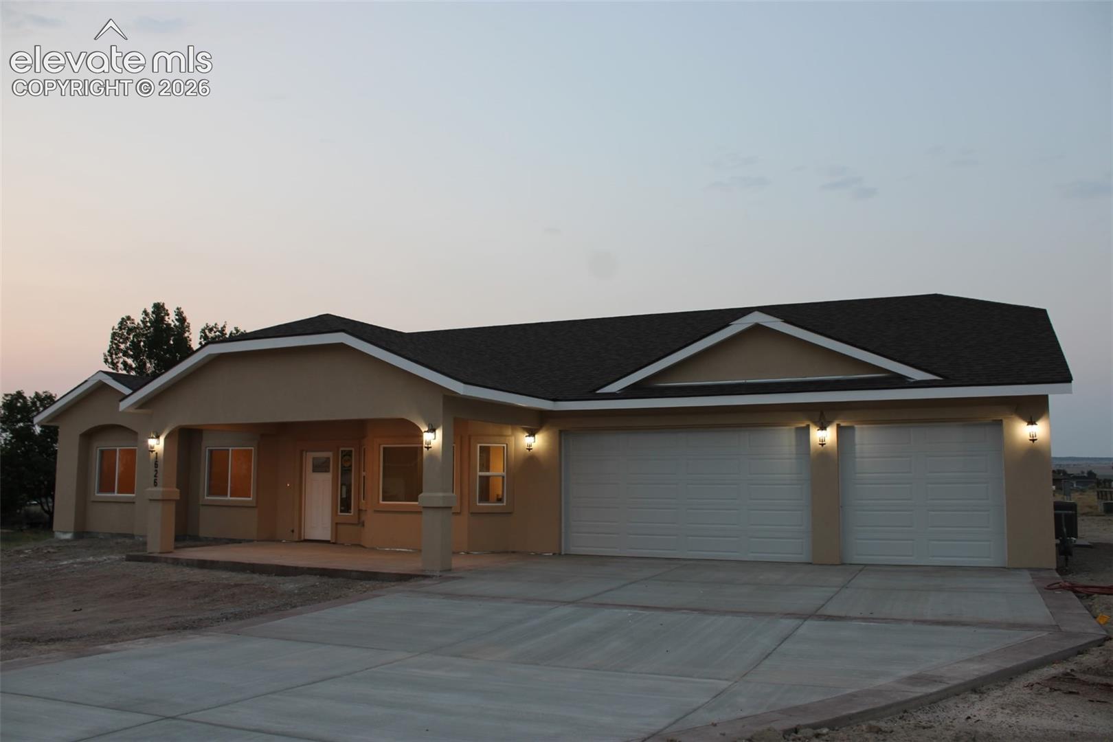 1626 W Alvarado Dr, Pueblo, CO 81007