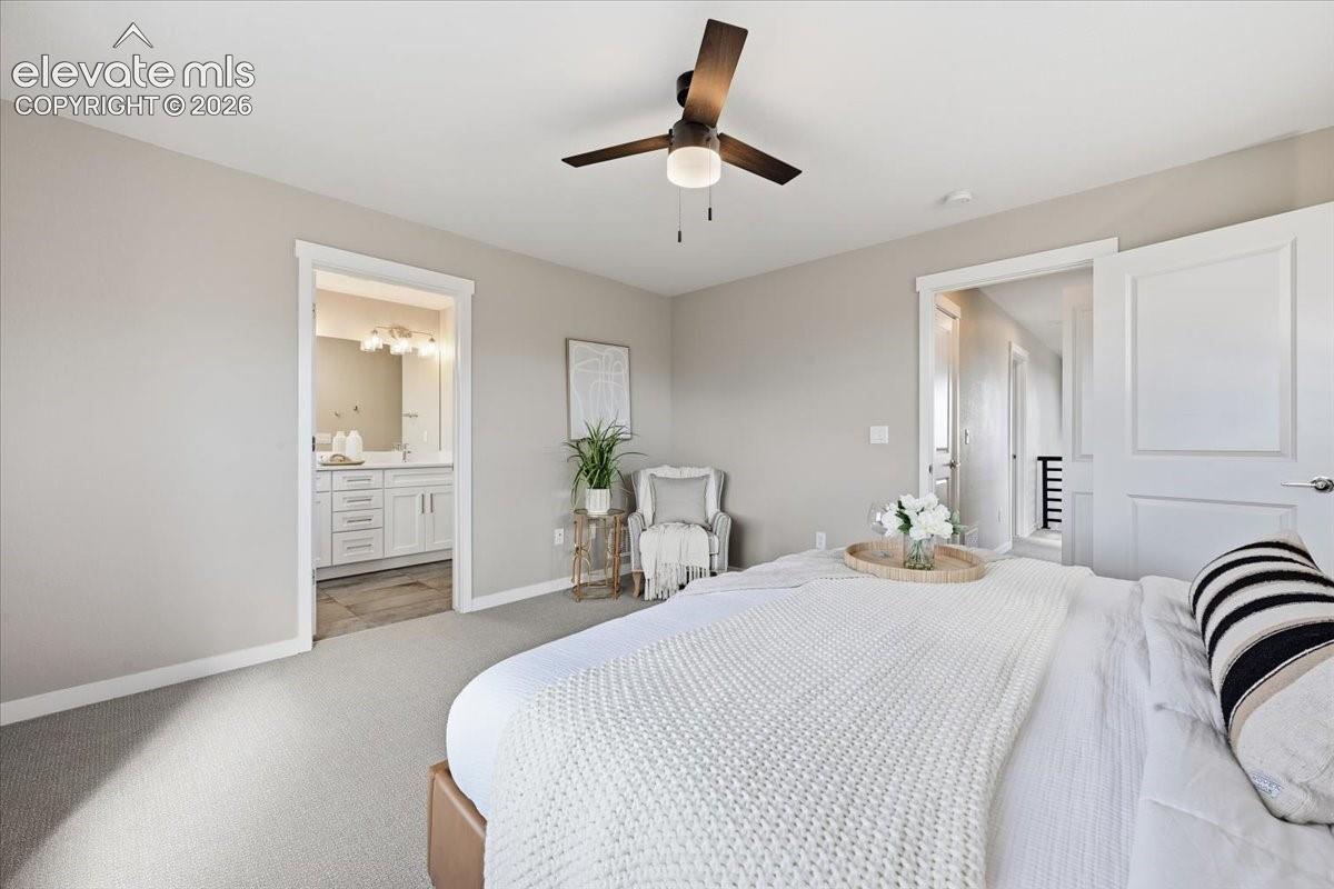 En suite master and bethroom with walk in closet