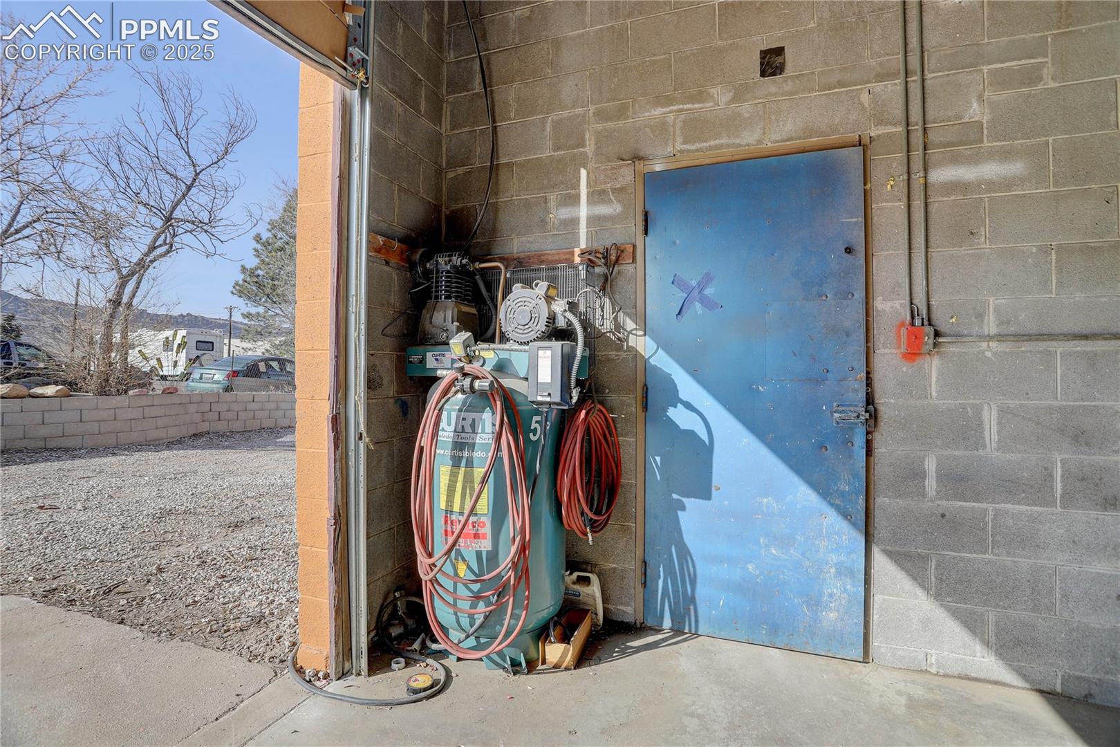 Air compressor to convey with property