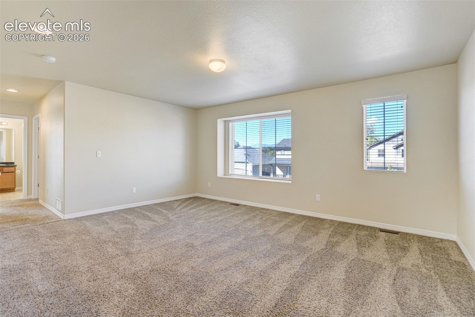 Spacious Loft to enjoy the extra space
