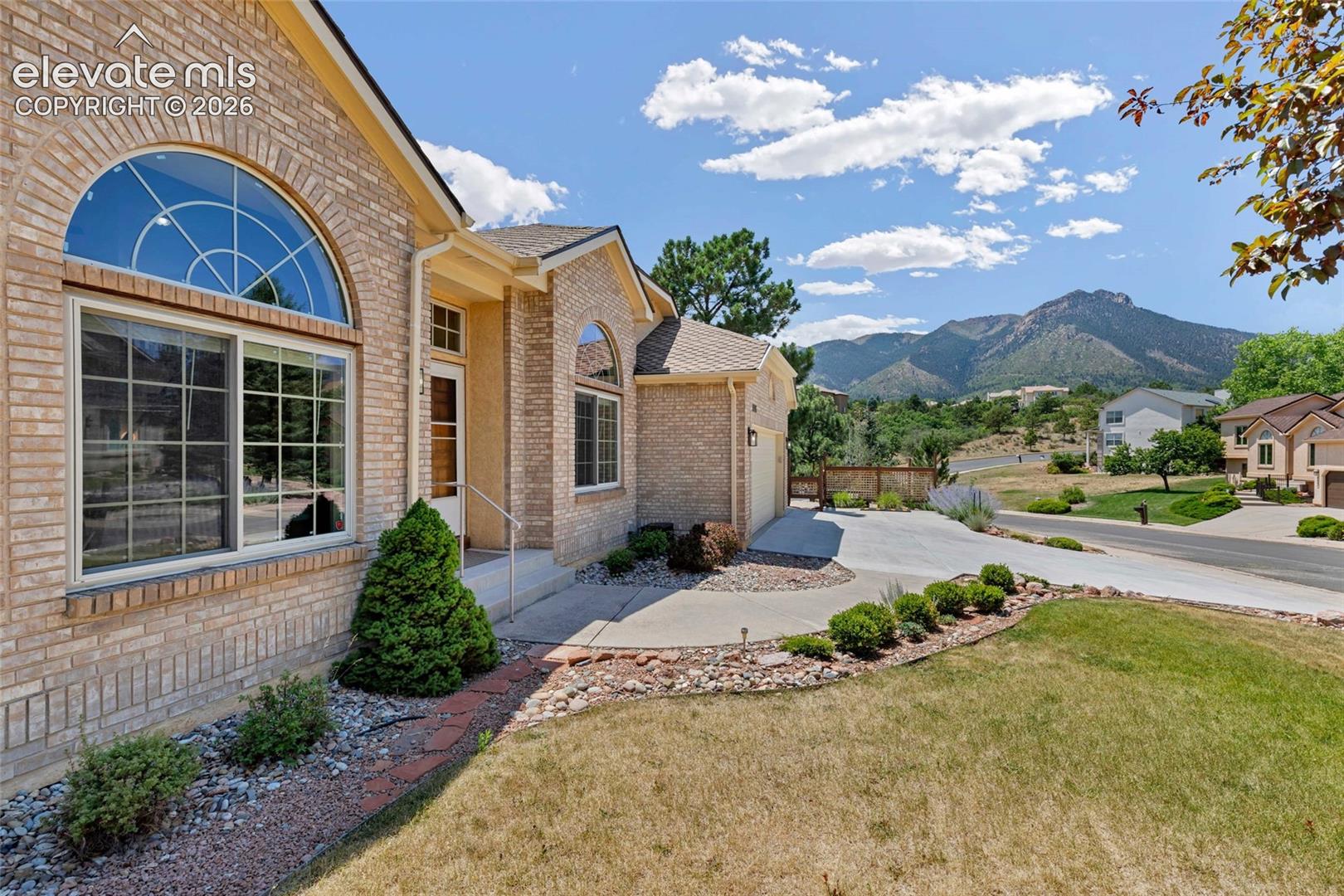 Photo 9 of 2565 Kinderhook Lane, Colorado Springs