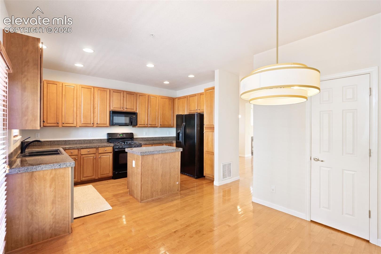 Photo 9 of 340 E Fountain Boulevard, Colorado Springs