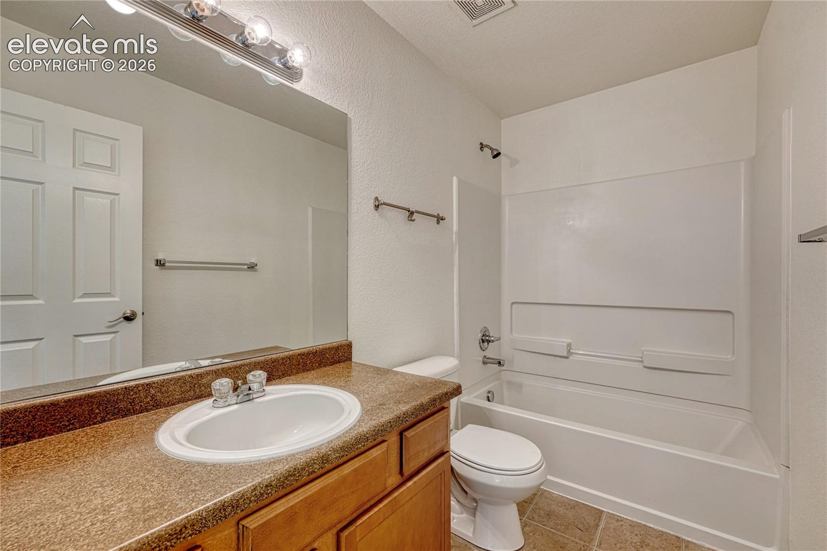Full upstairs bath.