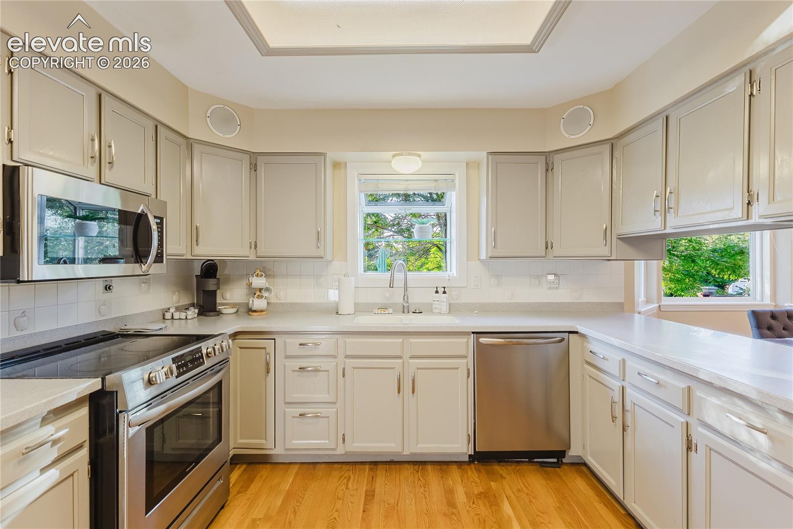 Photo 7 of 8720 Anglewood Court, Colorado Springs