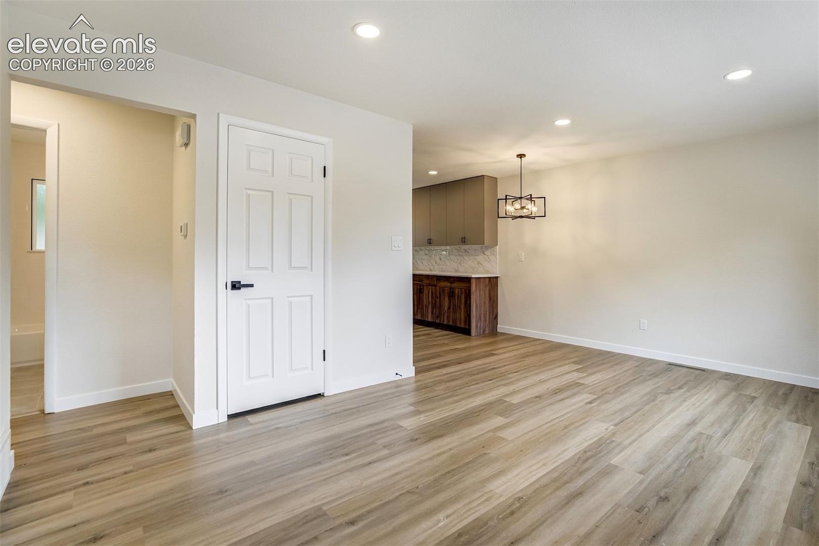 Photo 6 of 806 Querida Drive, Colorado Springs