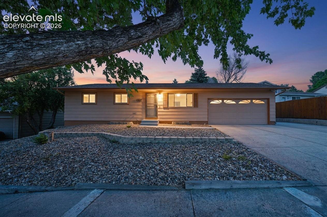 3440 Oro Blanco Dr, Colorado Springs, CO 80917