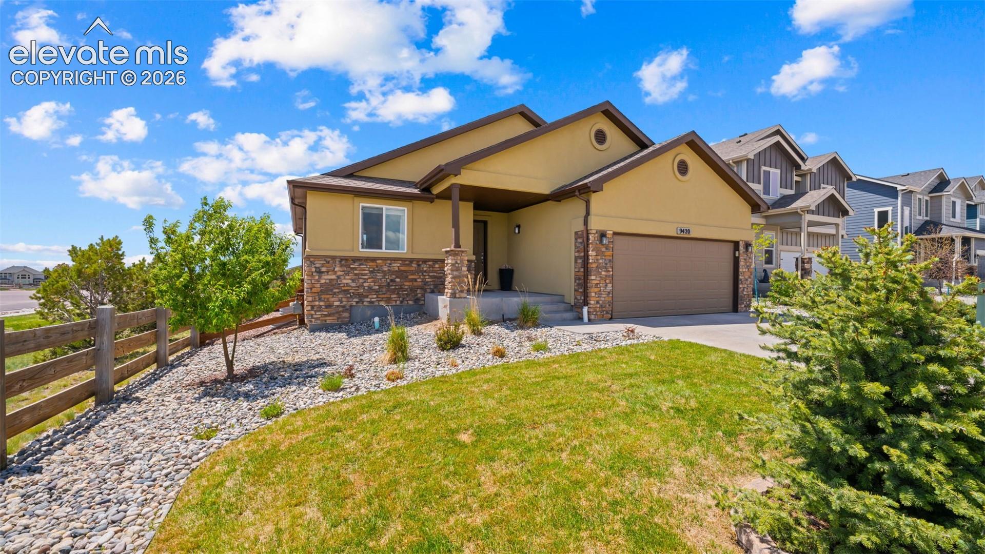 Photo 8 of 9420 Beryl Drive, Peyton