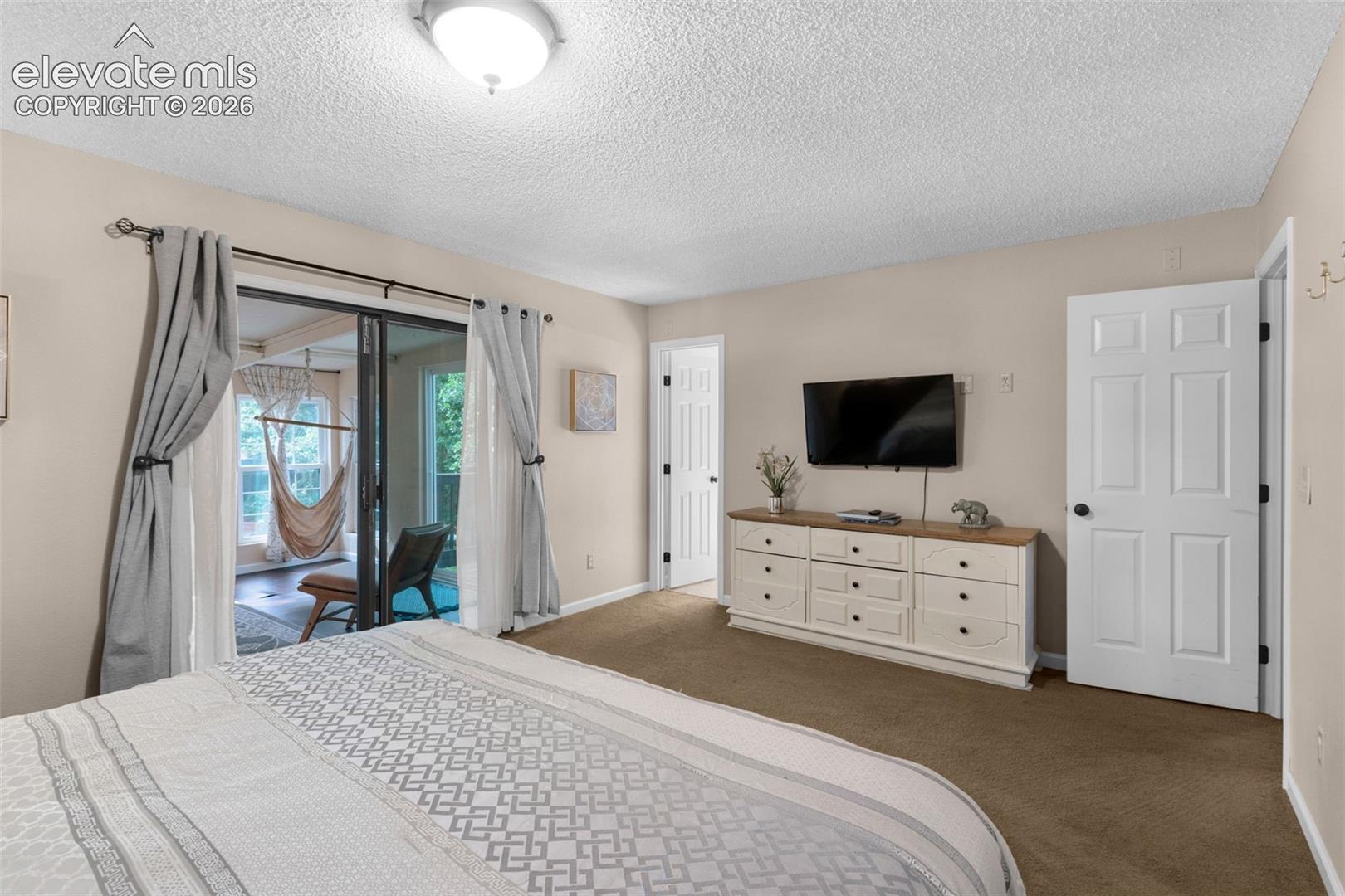 Photo 17 of 6145 Castlewood Lane, Colorado Springs