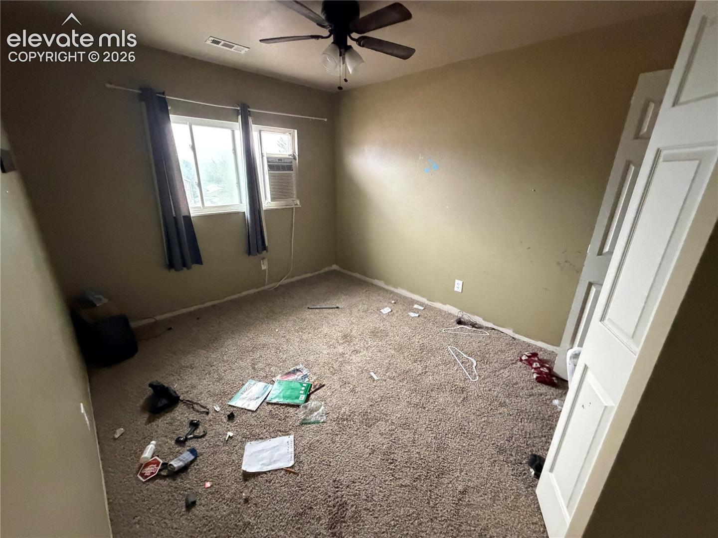 Photo 8 of 915 Crandall Drive, Colorado Springs
