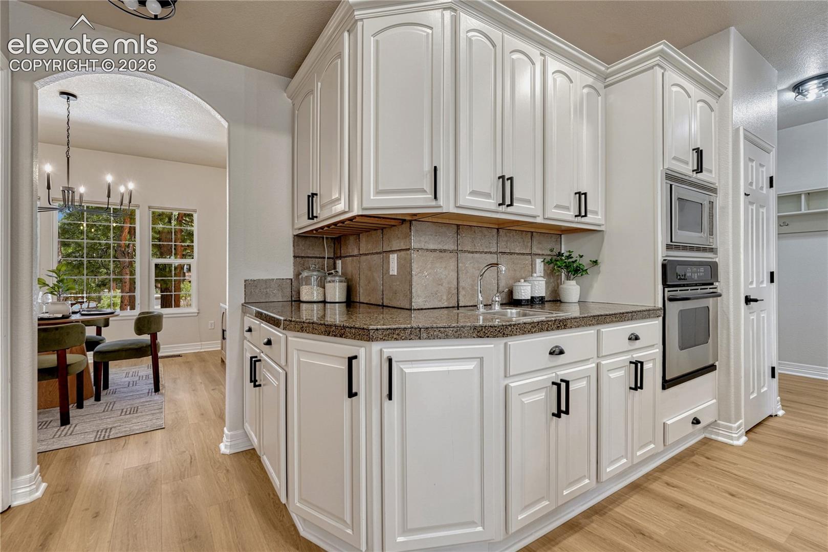 ...additional sink, pantry...