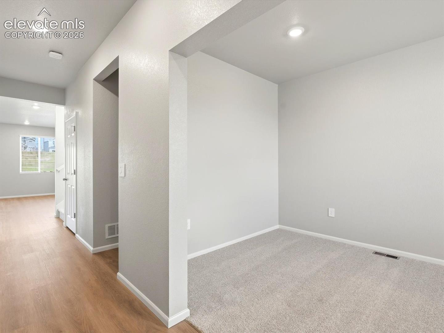 6747 Roundtail Way, Colorado Springs, CO 80925