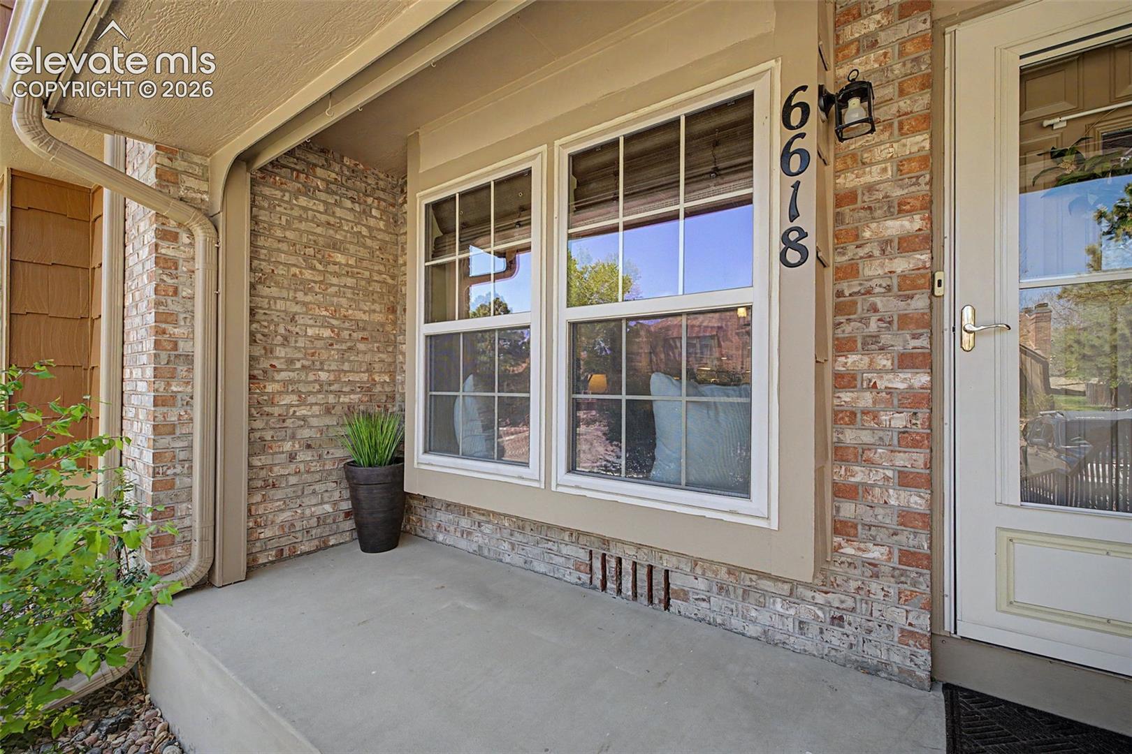 6618 Warbler Ln, Colorado Springs, CO 80919