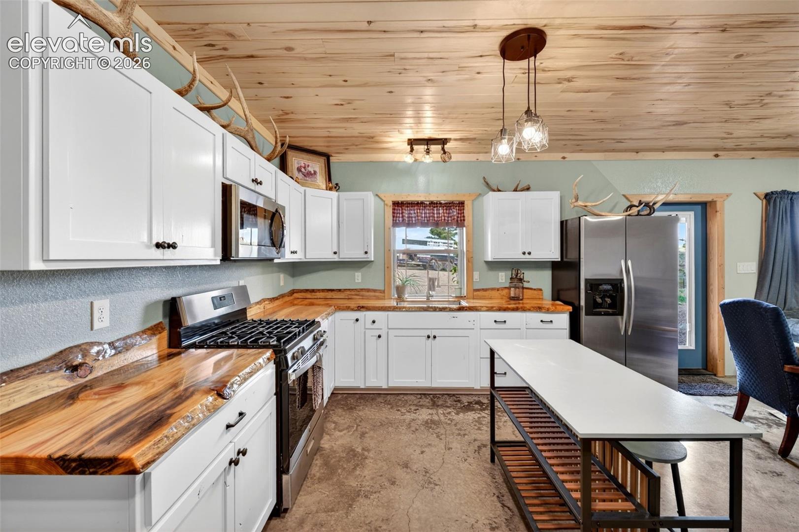 Photo 7 of 3069 Sangre Drive, Westcliffe