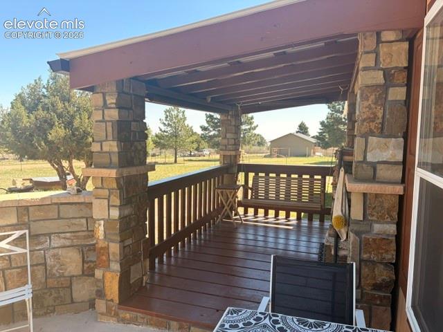 Front covered Porch 13x8, includes swing!