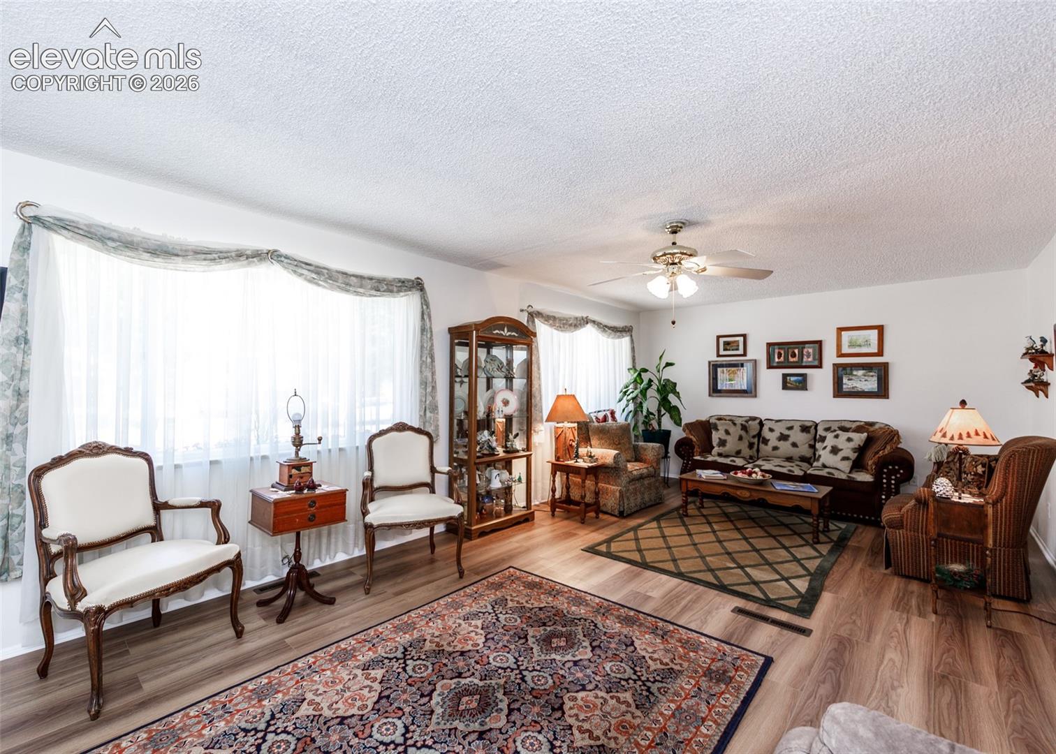 2527 Caramillo St, Colorado Springs, CO 80909