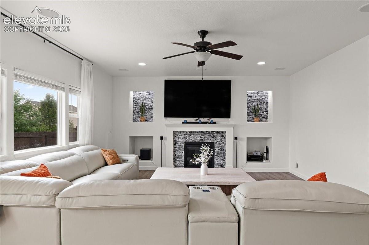 Photo 10 of 7502 Peachleaf Drive, Colorado Springs
